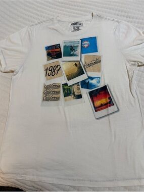 Aeropostale White Short-Sleeve Men’s T-Shirt with Multicolor Polaroid Graphic